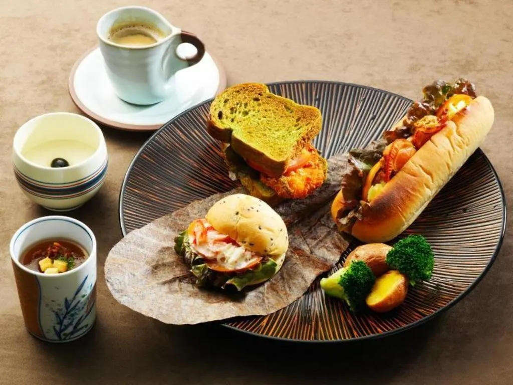 Century Royal Hotel Sapporo 4*,  Japan